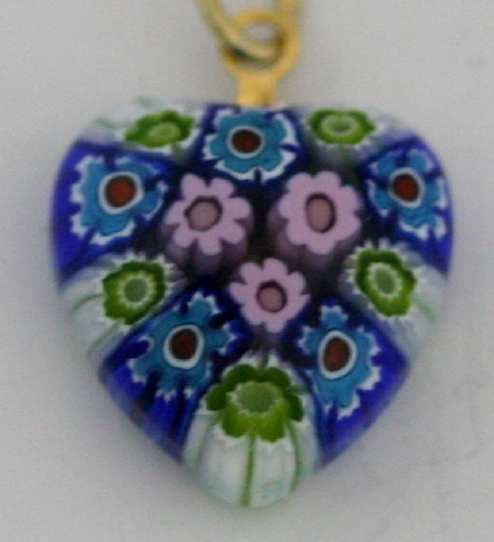 Murano Heart ( 0.50 x 0.50 in.) # 13 - Click Image to Close